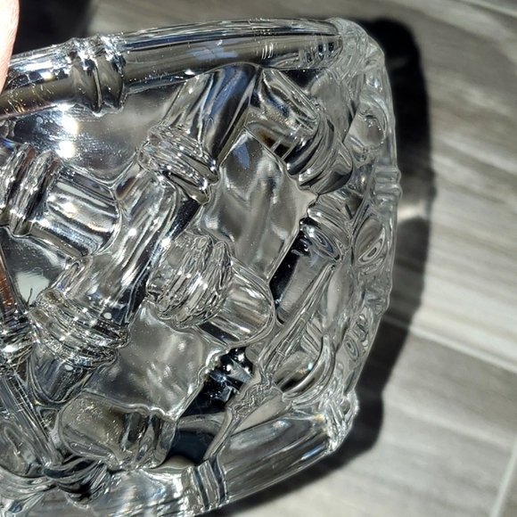 Tiffany & Co. 6" Crystal Serving Bowl Bamboo Basket Weave - Picture 5 of 6